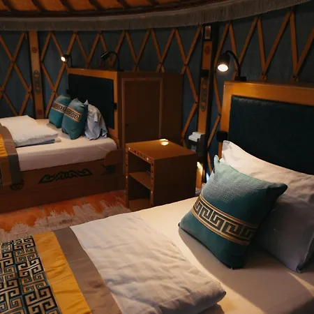 Yurt Mongolia - Camp La Belle Vie Lyxtält Berdorf